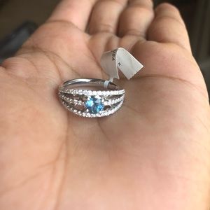 Aquamarine white gold ring